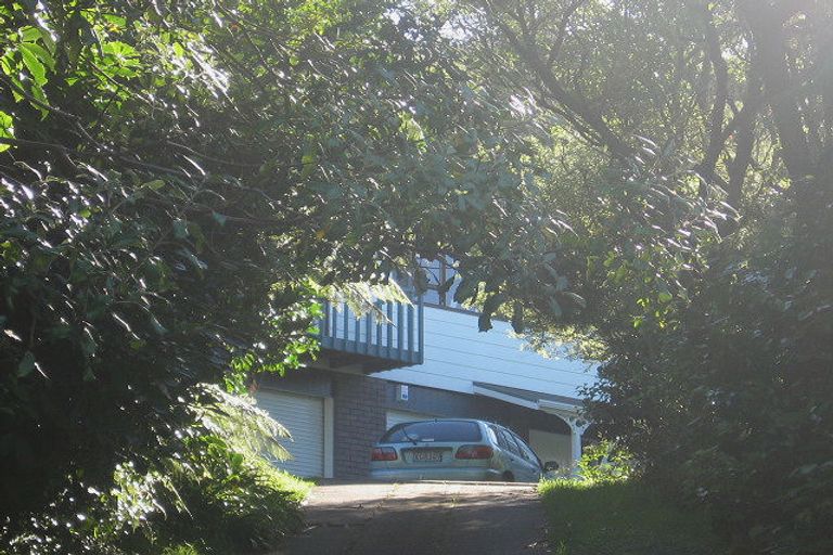 Photo of property in 36 Pekanga Road, Normandale, Lower Hutt, 5010