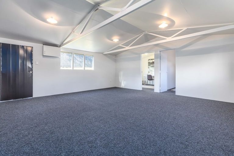 Photo of property in 24 Lilburn Crescent, Massey, Auckland, 0614