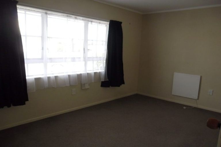 Photo of property in 40 Neeve Road, Taradale, Napier, 4112