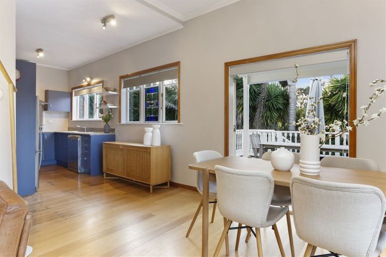 Photo of property in 30 Park Avenue, Birkenhead, Auckland, 0626