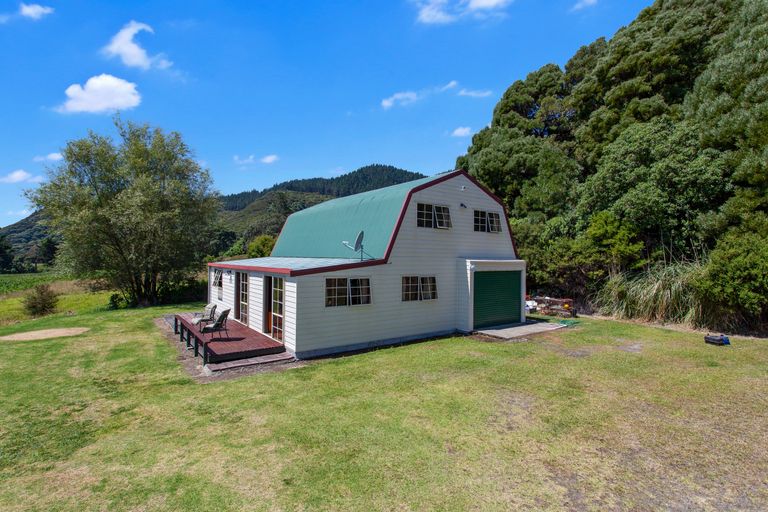 Photo of property in 7417b State Highway 35, Te Kaha, 3199