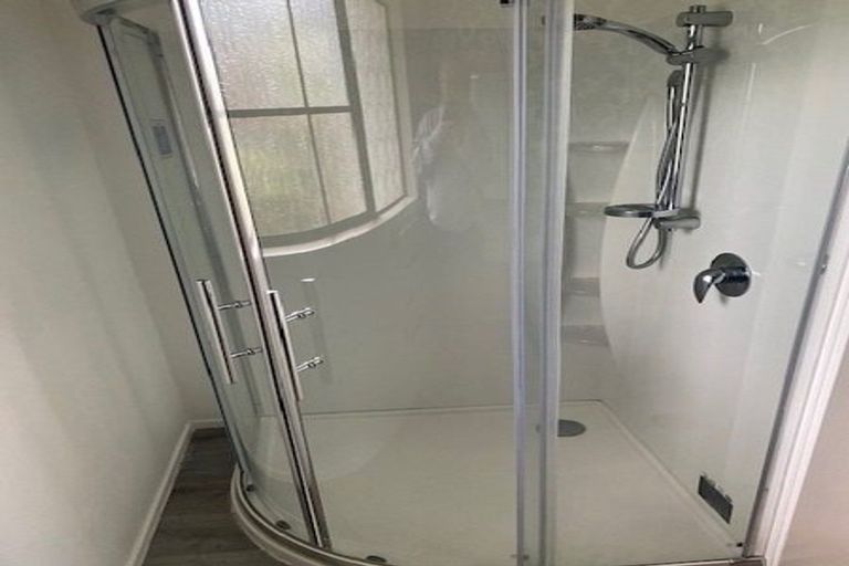 Photo of property in 32 Collins Avenue, Tawa, Wellington, 5028