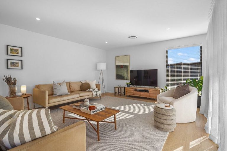 Photo of property in 8 Hotere Street, Rangiora, 7400