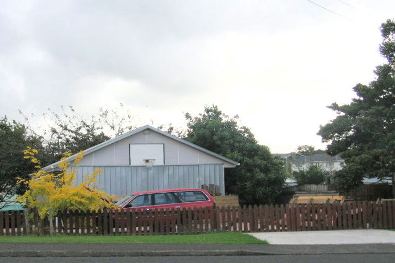 Photo of property in 1a Kamara Road, Glen Eden, Auckland, 0602