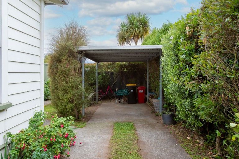 Photo of property in 3 Atkinson Street, Woodville, 4920