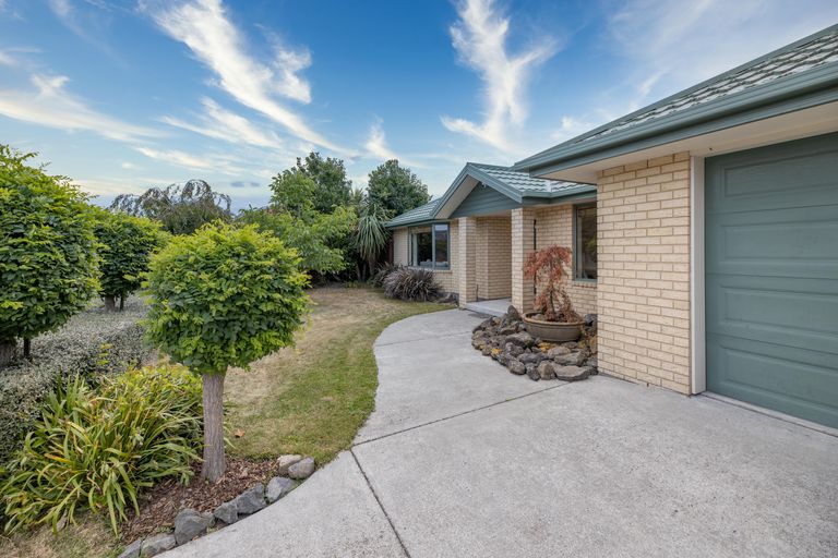 Photo of property in 92 Courtenay Drive, Kaiapoi, 7630