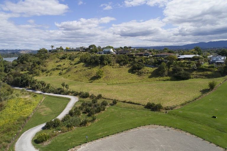 Photo of property in 11 Margaret Drive, Omokoroa, 3114