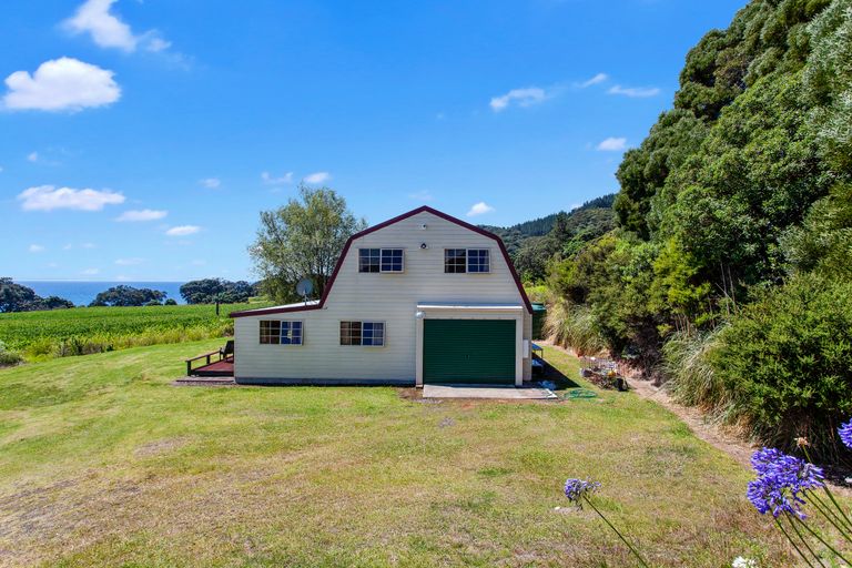 Photo of property in 7417b State Highway 35, Te Kaha, 3199