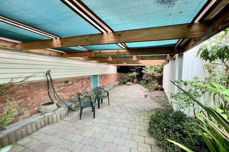 Photo of property in 2 Mirabell Place, Golflands, Auckland, 2013