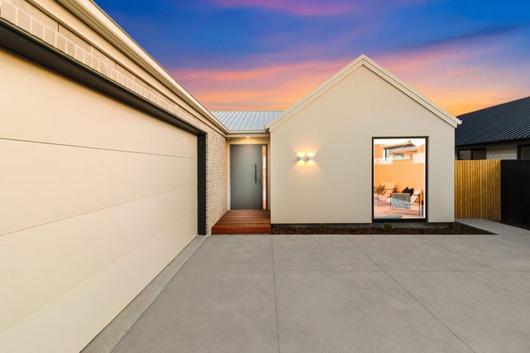 Photo of property in 8 Pipipi Lane, Halswell, Christchurch, 8025