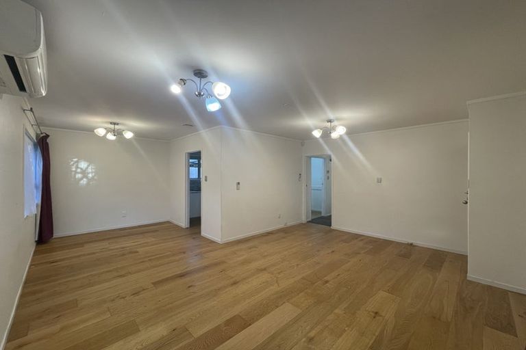 Photo of property in 69 Waitaki Street, Henderson, Auckland, 0612