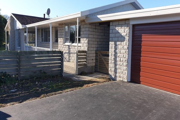 Photo of property in 1 Pemberton Drive, Darfield, 7510