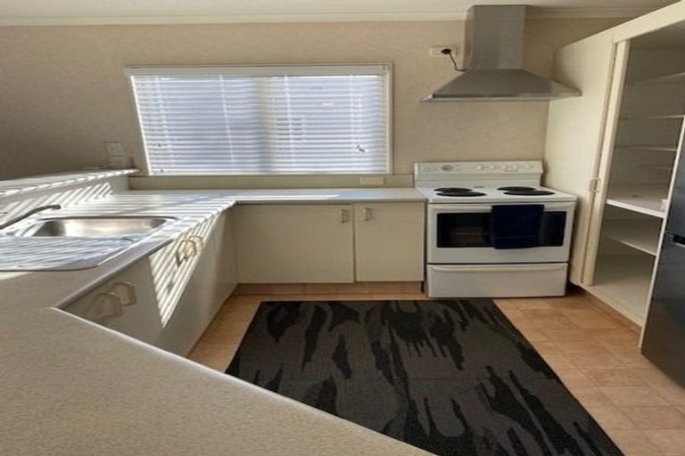 Photo of property in 6/28 Third Avenue, Tauranga, 3110