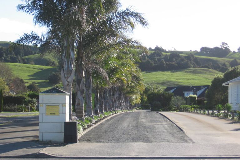 Photo of property in 94 Western Hills Drive, Kensington, Whangarei, 0112