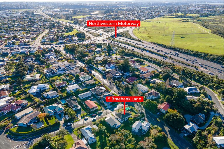 Photo of property in 5 Braebank Lane, Te Atatu South, Auckland, 0610