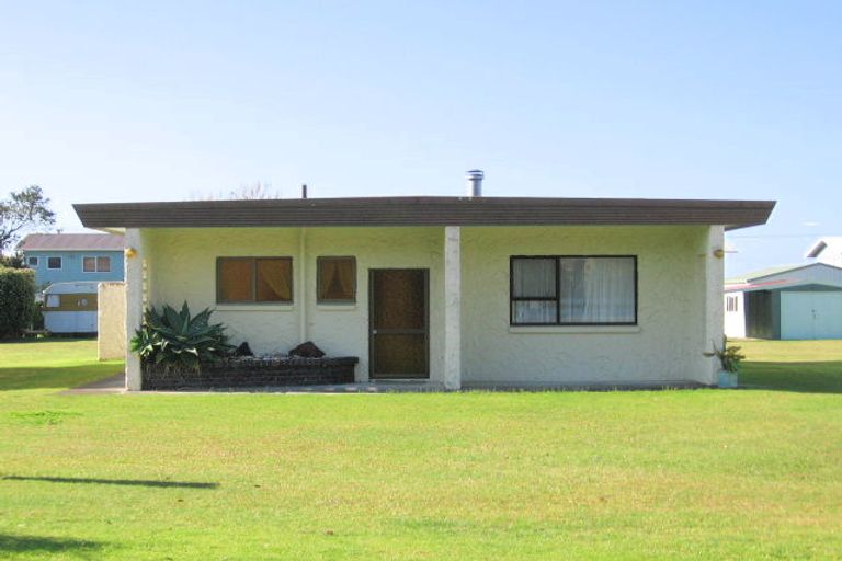 Photo of property in 81 Riverview Road, Cooks Beach, Whitianga, 3591