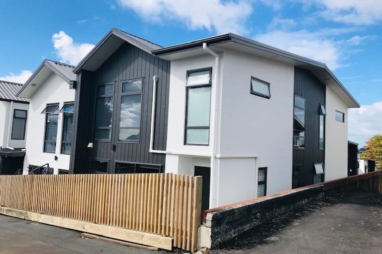 Photo of property in 1/25 Thackeray Street, Hamilton Lake, Hamilton, 3204