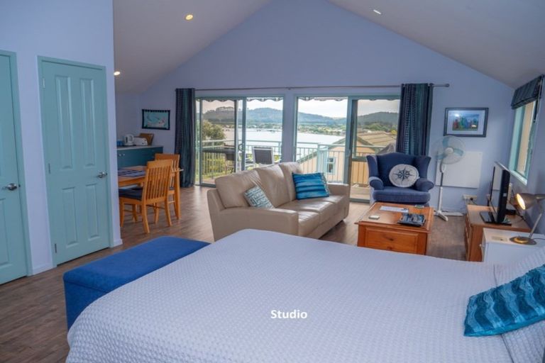 Photo of property in 4 Bush Point Road, Cable Bay, 0420