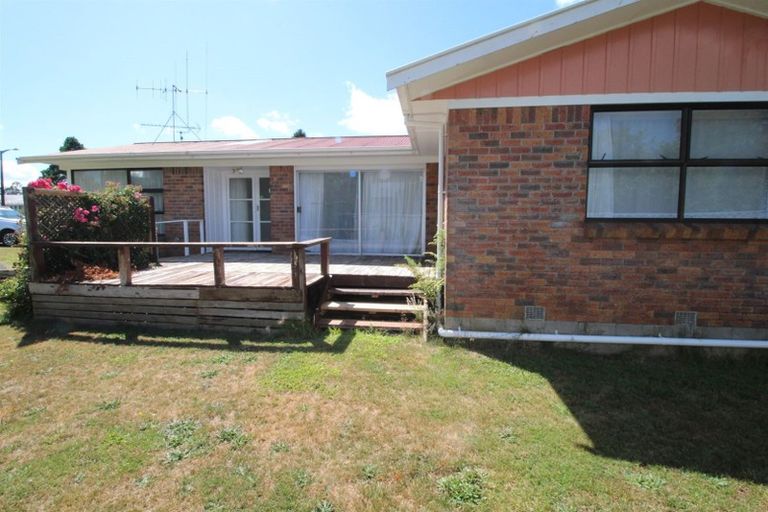 Photo of property in 40 Pohutukawa Drive, Tokoroa, 3420