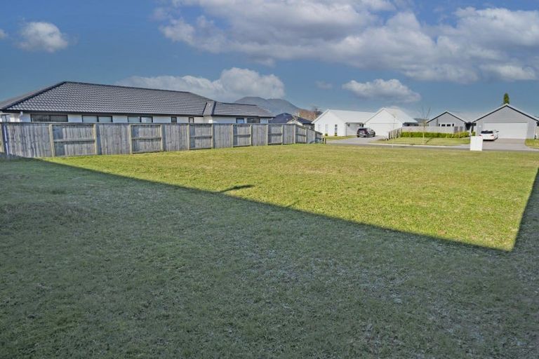 Photo of property in 37 Huka Heights Drive, Rangatira Park, Taupo, 3330