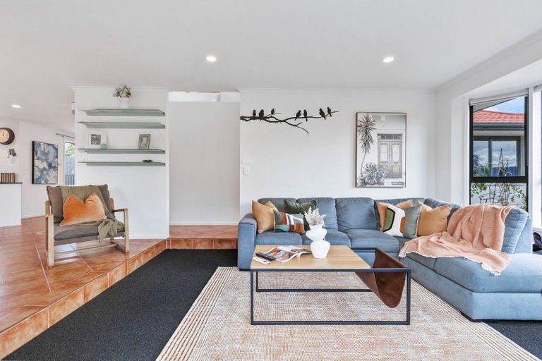 Photo of property in 30 Mariner Drive, Gulf Harbour, Whangaparaoa, 0930