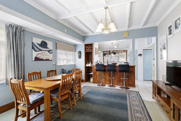 Photo of property in 5 Moana Grove, Waiwhetu, Lower Hutt, 5010