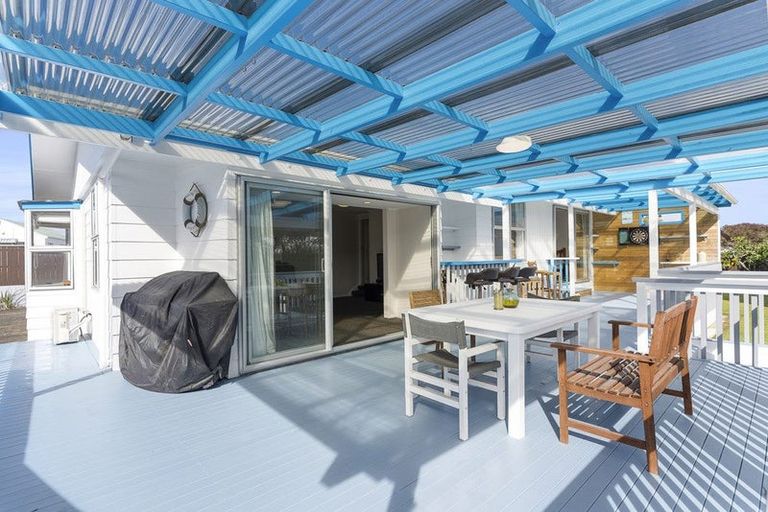 Photo of property in 118 Aberdeen Place, Whangamata, 3620