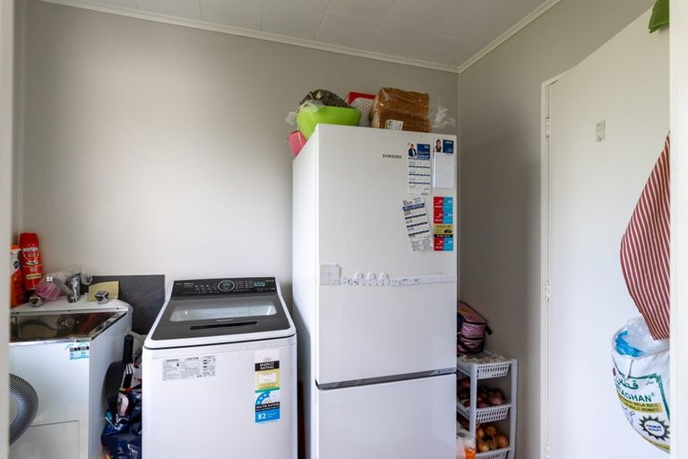 Photo of property in 2/14 Claridge Street, Glen Eden, Auckland, 0602