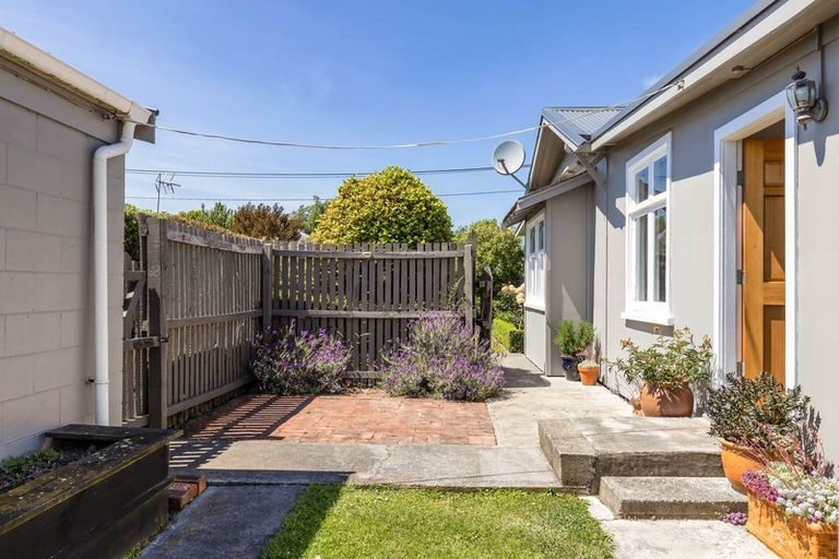 Photo of property in 12 Cheviot Street, Spreydon, Christchurch, 8024