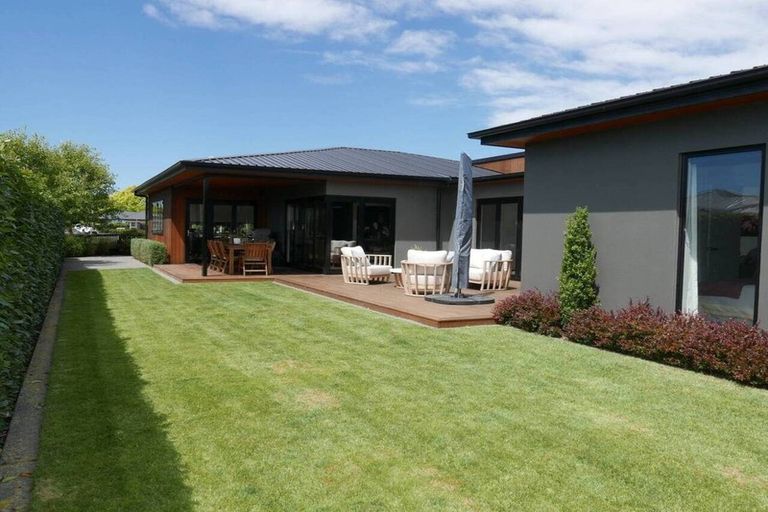 Photo of property in 1 Rostrevor Place, Mairehau, Christchurch, 8052