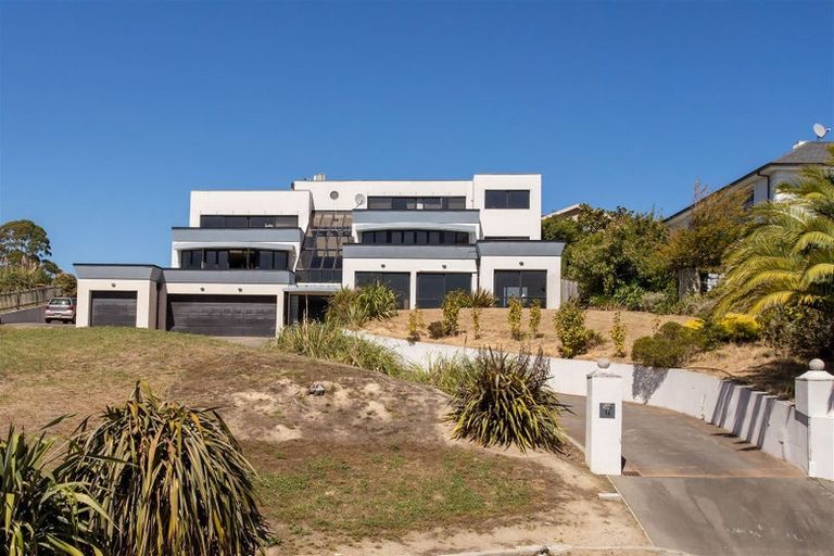 Photo of property in 16 Delhi Place, Cashmere, Christchurch, 8022