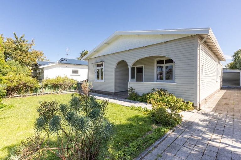 Photo of property in 42 Vigor Brown Street, Napier South, Napier, 4110