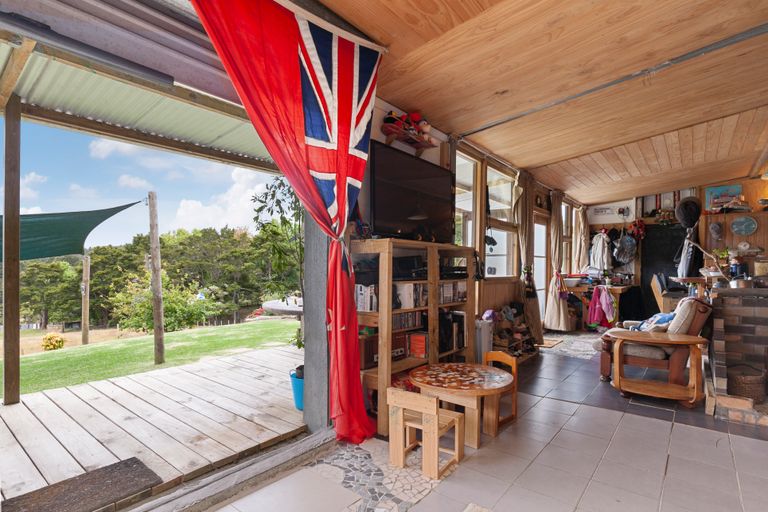 Photo of property in 958 Whangaripo Valley Road, Whangaripo, Wellsford, 0972