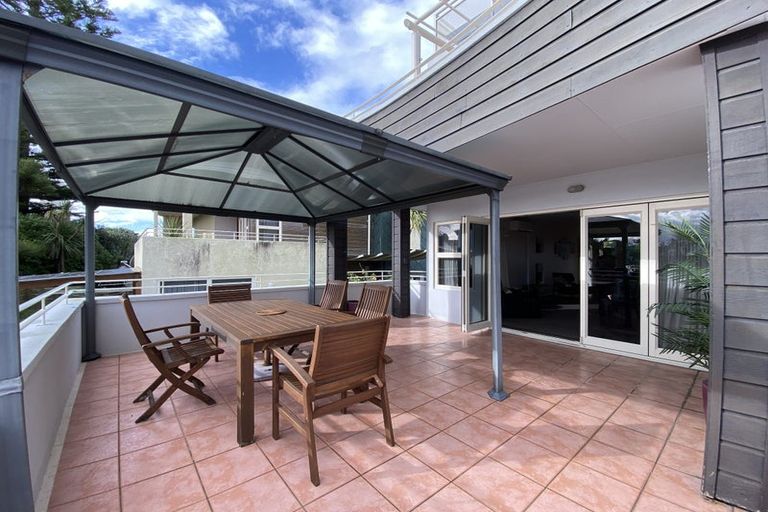 Photo of property in 221 Papamoa Beach Road, Papamoa Beach, Papamoa, 3118