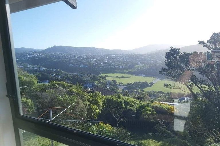 Photo of property in 24 Bedford Street, Northland, Wellington, 6012