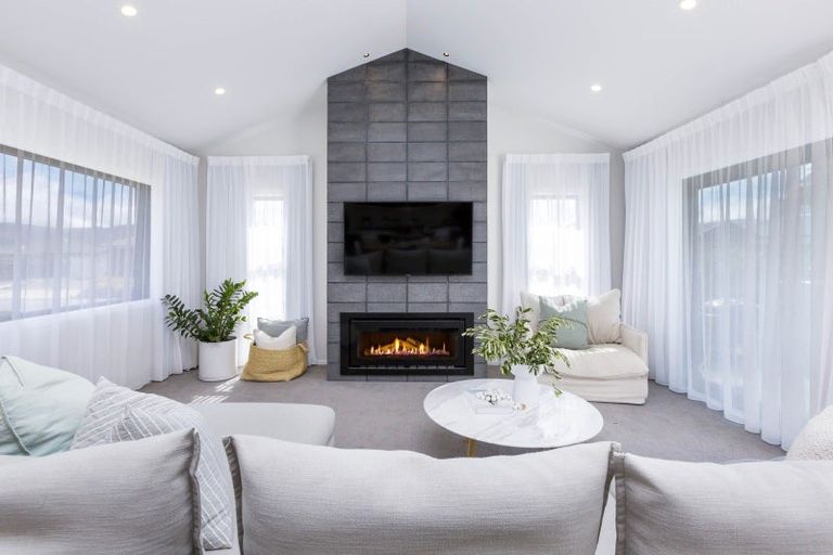 Photo of property in 20 Salisbury Crescent, Wallaceville, Upper Hutt, 5018