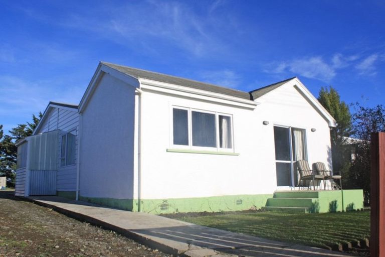 Photo of property in 22 Perth Street, South Hill, Oamaru, 9400
