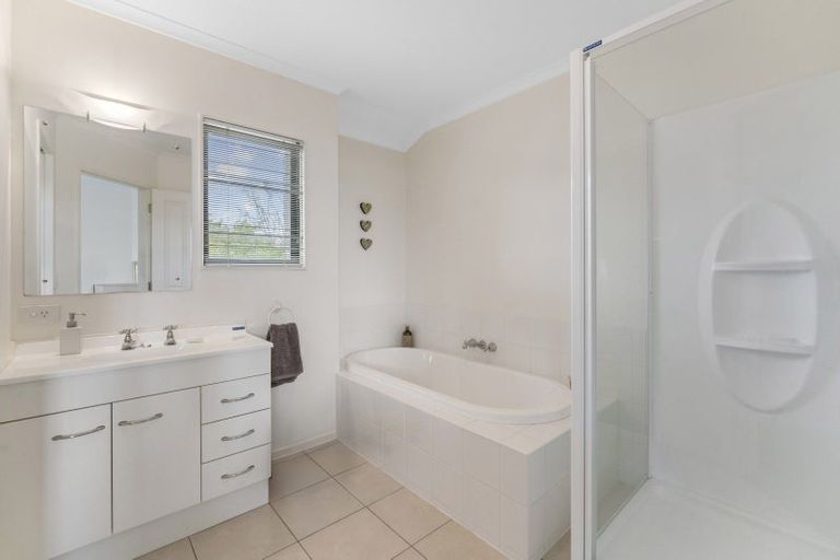 Photo of property in 2/54 Hawai Street, Two Mile Bay, Taupo, 3330