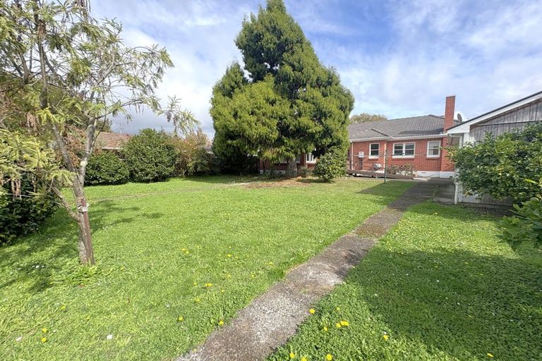 Photo of property in 70 Pine Avenue, Ebdentown, Upper Hutt, 5018