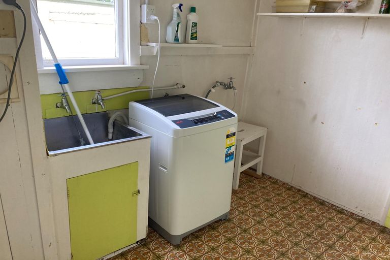 Photo of property in 17 Edward Street, Waimate, 7924