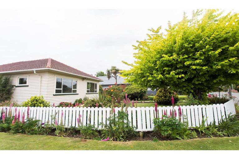 Photo of property in 101 Mcfaddens Road, St Albans, Christchurch, 8052