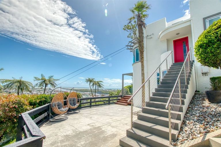 Photo of property in 41 Puketahi Street, Greymouth, 7805