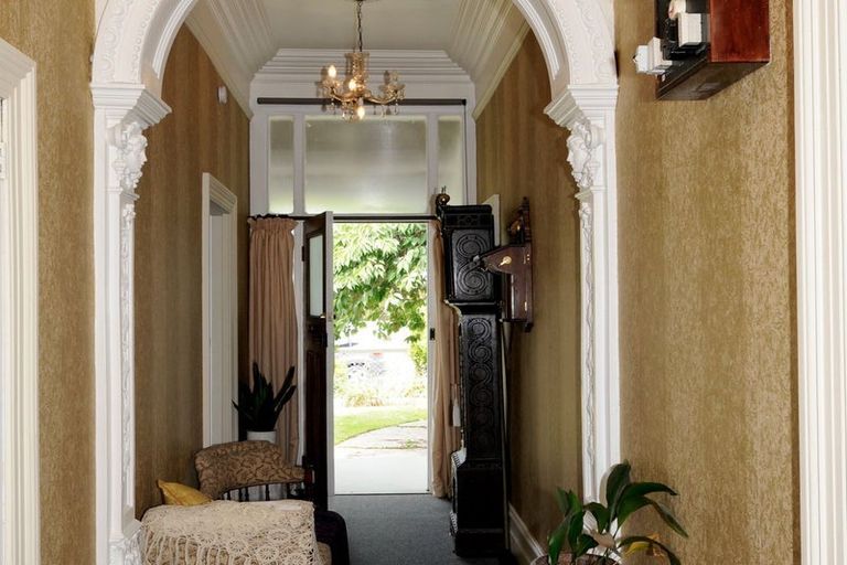 Photo of property in 30 Rhodes Street, Waimate, 7924