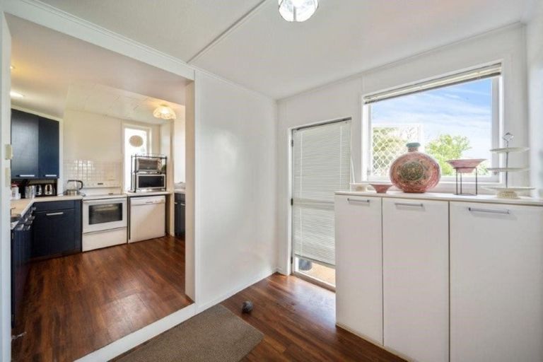 Photo of property in 13 Collins Street, Hawera, 4610