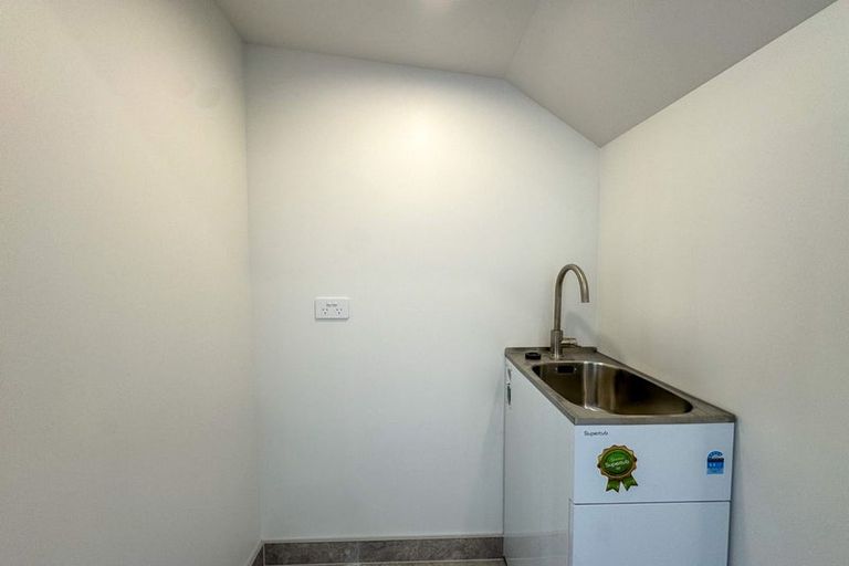 Photo of property in 30b Flaxdale Street, Birkdale, Auckland, 0626