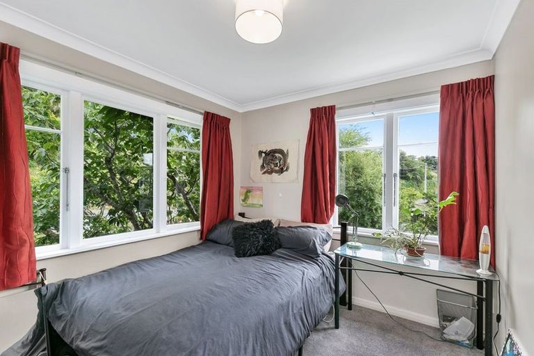 Photo of property in 308 Main Road, Tawa, Wellington, 5028