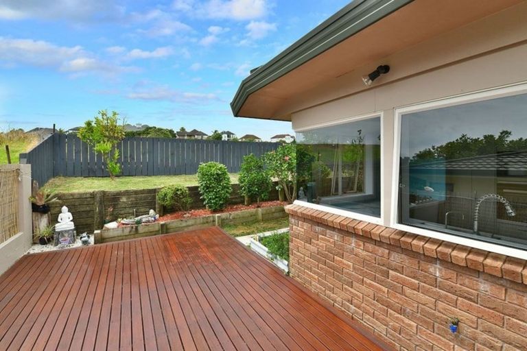 Photo of property in 8 Greenway Rise, Gulf Harbour, Whangaparaoa, 0930