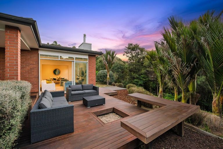 Photo of property in 339 Glenvar Road, Long Bay, Auckland, 0630