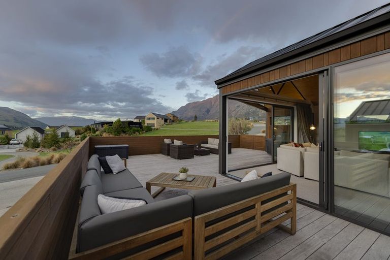 Photo of property in 55 Jacks Point Rise, Jacks Point, Queenstown, 9371