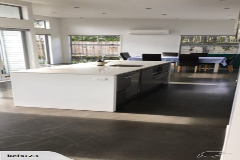 Photo of property in 33a Waimea Street, Westown, New Plymouth, 4310